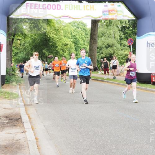 29.06.2025 - hella hamburg halbmarathon MichiJ http://msf.ph/oto/8231143 29.06.2025 10:49:36 Zwischen KM18-KM19 1114, 1184, 1940, 4511, 4859, 7869, 9124, 9297, 10866, 12156, 12662, 13551, 15550, 16371, 16420 meine-sportfotos.de