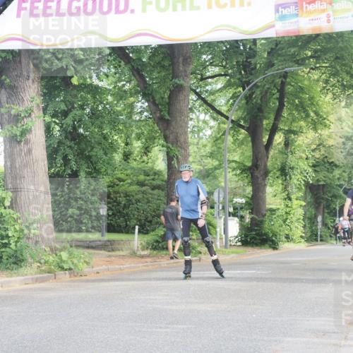 29.06.2025 - hella hamburg halbmarathon KatJ http://msf.ph/oto/8231178 29.06.2025 09:42:22 Zwischen KM18-KM19  meine-sportfotos.de