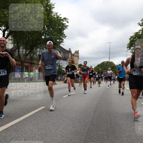 29.06.2025 - hella hamburg halbmarathon Yannick Fuchs http://msf.ph/oto/8231216 29.06.2025 10:46:46 20KM 1098, 1257, 1482, 1657, 1683, 2111, 2208, 2444, 2814, 3258, 3399, 3715, 3952, 3999, 4121, 4587, 4726, 5169, 5194, 5607, 6897, 7178, 7232, 7383, 7475, 8172, 8316, 8587, 8955, 10529, 10811, 11217, 12135, 12482, 12519, 13211, 13301, 14198, 14286, 14791, 14805, 15446, 15980, 16320, 16929, 17130, 17198, 17710, 17773, 18249, 18331, 19208 meine-sportfotos.de