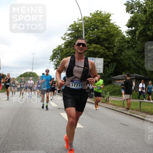 29.06.2025 - hella hamburg halbmarathon Yannick Fuchs http://msf.ph/oto/8231281 29.06.2025 10:46:47 20KM 1098, 1257, 1482, 1657, 1683, 2111, 2208, 2444, 2814, 3258, 3399, 3715, 3952, 3999, 4121, 4587, 4726, 5169, 5194, 5607, 5907, 6897, 7178, 7232, 7383, 7475, 8172, 8316, 8587, 8955, 10529, 10811, 11217, 12135, 12482, 12519, 13211, 13301, 14198, 14286, 14791, 14805, 15446, 15980, 16320, 16467, 16929, 17130, 17198, 17710, 17773, 18249, 18331, 19208 meine-sportfotos.de