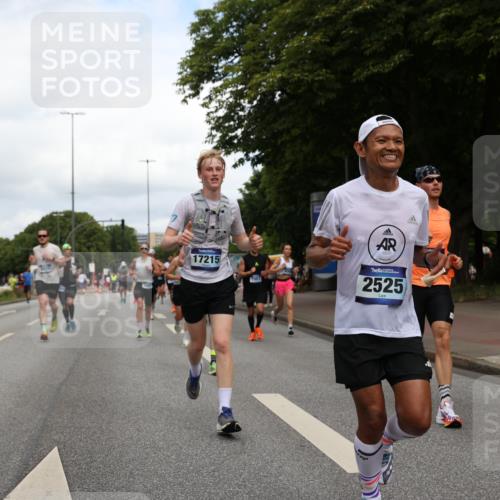 29.06.2025 - hella hamburg halbmarathon Yannick Fuchs http://msf.ph/oto/8231293 29.06.2025 10:34:04 20KM 1343, 2044, 2525, 2546, 2563, 2972, 3282, 4565, 4759, 5752, 6037, 7981, 8319, 8925, 9116, 9265, 9540, 11284, 11305, 12335, 12372, 13479, 13514, 14204, 14272, 14311, 14359, 15013, 15094, 15336, 15435, 15556, 15744, 16656, 16820, 17005, 17215, 17360, 17425, 17668, 18149, 18154, 18285, 18547, 18803 meine-sportfotos.de