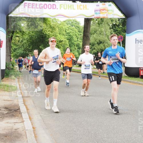 29.06.2025 - hella hamburg halbmarathon MichiJ http://msf.ph/oto/8231321 29.06.2025 10:49:37 Zwischen KM18-KM19 1114, 1940, 4511, 4859, 7869, 9124, 9297, 10866, 12662, 13551, 15550, 16371, 16420, 16540 meine-sportfotos.de