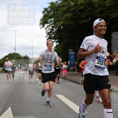 29.06.2025 - hella hamburg halbmarathon Yannick Fuchs http://msf.ph/oto/8231359 29.06.2025 10:34:04 20KM 1343, 2044, 2525, 2546, 2563, 2972, 3282, 4565, 4759, 5752, 6037, 7981, 8319, 8925, 9116, 9265, 9540, 11284, 11305, 12335, 12372, 13479, 13514, 14204, 14272, 14311, 14359, 15013, 15094, 15336, 15435, 15556, 15744, 16656, 16820, 17005, 17215, 17360, 17425, 17668, 18149, 18154, 18285, 18547, 18803 meine-sportfotos.de