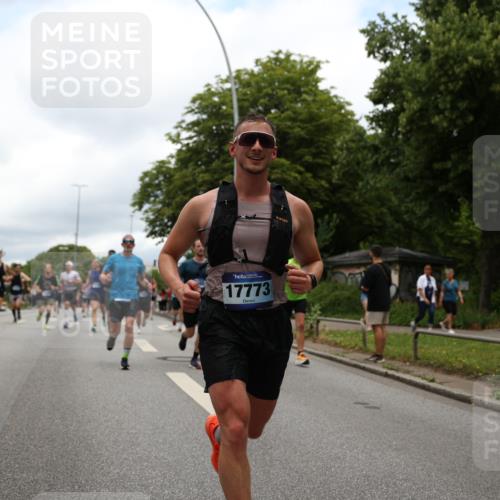 29.06.2025 - hella hamburg halbmarathon Yannick Fuchs http://msf.ph/oto/8231370 29.06.2025 10:46:47 20KM 1098, 1257, 1482, 1657, 1683, 2111, 2208, 2444, 2814, 3258, 3399, 3715, 3952, 3999, 4121, 4587, 4726, 5169, 5194, 5607, 5907, 6897, 7178, 7232, 7383, 7475, 8172, 8316, 8587, 8955, 10529, 10811, 11217, 12135, 12482, 12519, 13211, 13301, 14198, 14286, 14791, 14805, 15446, 15980, 16320, 16467, 16929, 17130, 17198, 17710, 17773, 18249, 18331, 19208 meine-sportfotos.de