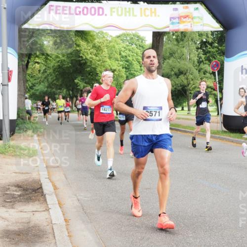29.06.2025 - hella hamburg halbmarathon MichiJ http://msf.ph/oto/8231468 29.06.2025 10:26:36 Zwischen KM18-KM19 3480, 6458, 7743, 8571, 9017, 10793, 12739, 13595, 13900, 16992, 18193, 18277 meine-sportfotos.de