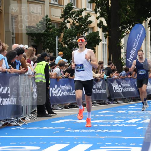 29.06.2025 - hella hamburg halbmarathon Strokosch-Dieckow http://msf.ph/oto/8231472 29.06.2025 10:33:24 Ziel 1959, 4602, 4679, 8956, 15326, 16881, 16931, 17056, 17489, 18731 meine-sportfotos.de