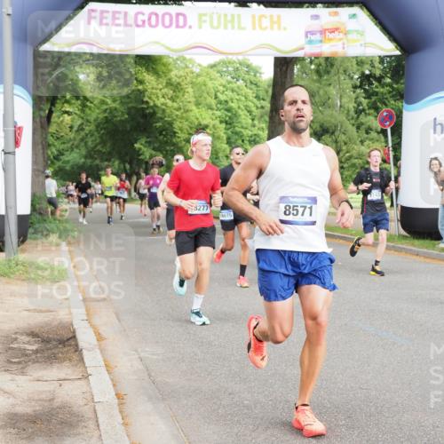 29.06.2025 - hella hamburg halbmarathon MichiJ http://msf.ph/oto/8231494 29.06.2025 10:26:36 Zwischen KM18-KM19 3480, 6458, 7743, 8571, 9017, 10793, 12739, 13595, 13900, 16992, 18193, 18277 meine-sportfotos.de