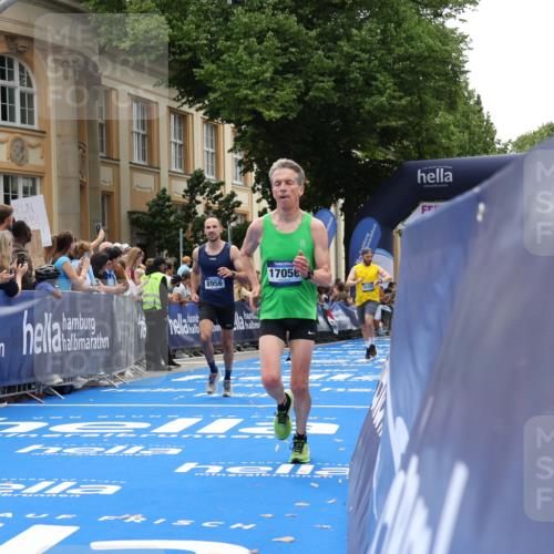 29.06.2025 - hella hamburg halbmarathon Strokosch-Dieckow http://msf.ph/oto/8231578 29.06.2025 10:33:26 Ziel 4602, 8956, 15326, 16931, 17056, 17489, 18731, 18854 meine-sportfotos.de
