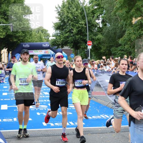 29.06.2025 - hella hamburg halbmarathon Zöllner http://msf.ph/oto/8231616 29.06.2025 10:53:49 Ziel 1422, 2082, 2518, 5399, 5607, 6260, 6877, 7177, 8285, 8335, 9922, 10529, 10895, 11588, 11589, 14702, 14818, 15441, 15502, 17482, 17740, 18249, 18487, 18514, 18759 meine-sportfotos.de