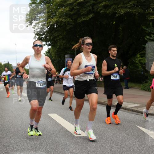 29.06.2025 - hella hamburg halbmarathon Yannick Fuchs http://msf.ph/oto/8231686 29.06.2025 10:34:07 20KM 1343, 2044, 2525, 2546, 2563, 2972, 3282, 3547, 4398, 4565, 4759, 5752, 7981, 8319, 8925, 9116, 9265, 9540, 11284, 11305, 11806, 12335, 12372, 13479, 13514, 14204, 14272, 14311, 14359, 15013, 15094, 15336, 15435, 15556, 15744, 17005, 17215, 17360, 17425, 17668, 17792, 17916, 18149, 18154, 18285, 18803 meine-sportfotos.de