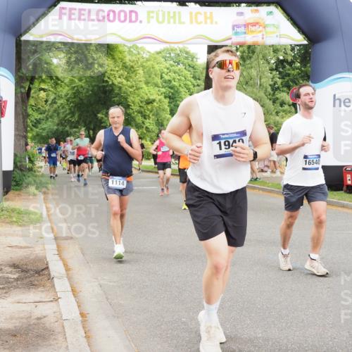 29.06.2025 - hella hamburg halbmarathon MichiJ http://msf.ph/oto/8231688 29.06.2025 10:49:39 Zwischen KM18-KM19 1114, 1940, 4859, 7869, 9124, 10866, 11402, 12662, 13551, 13739, 13841, 16371, 16420, 16540 meine-sportfotos.de