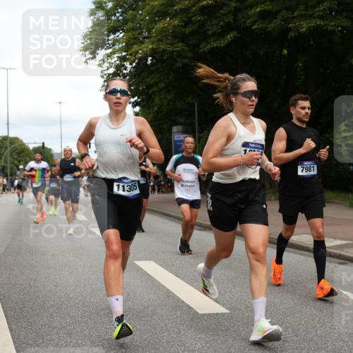 29.06.2025 - hella hamburg halbmarathon Yannick Fuchs http://msf.ph/oto/8231705 29.06.2025 10:34:07 20KM 1343, 2044, 2525, 2546, 2563, 2972, 3282, 3547, 4398, 4565, 4759, 5752, 7981, 8319, 8925, 9116, 9265, 9540, 11284, 11305, 11806, 12335, 12372, 13479, 13514, 14204, 14272, 14311, 14359, 15013, 15094, 15336, 15435, 15556, 15744, 17005, 17215, 17360, 17425, 17668, 17792, 17916, 18149, 18154, 18285, 18803 meine-sportfotos.de