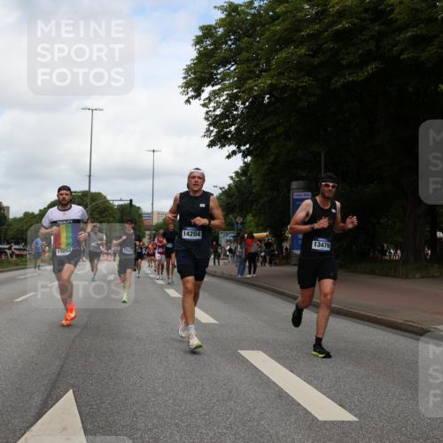 29.06.2025 - hella hamburg halbmarathon Yannick Fuchs http://msf.ph/oto/8231911 29.06.2025 10:34:08 20KM 1343, 2044, 2525, 2546, 2563, 2972, 3547, 4398, 4565, 4759, 5752, 7981, 8319, 8346, 8925, 9116, 9265, 9540, 11284, 11305, 11806, 12046, 12091, 12335, 12372, 13190, 13479, 13514, 14204, 14272, 14311, 14359, 15013, 15094, 15336, 15435, 15556, 15744, 17005, 17215, 17360, 17425, 17668, 17792, 17916, 18149, 18154, 18285, 18803 meine-sportfotos.de