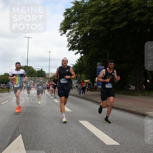 29.06.2025 - hella hamburg halbmarathon Yannick Fuchs http://msf.ph/oto/8231922 29.06.2025 10:34:08 20KM 1343, 2044, 2525, 2546, 2563, 2972, 3547, 4398, 4565, 4759, 5752, 7981, 8319, 8346, 8925, 9116, 9265, 9540, 11284, 11305, 11806, 12046, 12091, 12335, 12372, 13190, 13479, 13514, 14204, 14272, 14311, 14359, 15013, 15094, 15336, 15435, 15556, 15744, 17005, 17215, 17360, 17425, 17668, 17792, 17916, 18149, 18154, 18285, 18803 meine-sportfotos.de