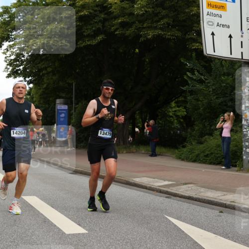 29.06.2025 - hella hamburg halbmarathon Yannick Fuchs http://msf.ph/oto/8232001 29.06.2025 10:34:09 20KM 1343, 2044, 2525, 2546, 2563, 2972, 3547, 4398, 4565, 4759, 5752, 7981, 8319, 8346, 8925, 9116, 9265, 9540, 11284, 11305, 11806, 12046, 12091, 12335, 12372, 13190, 13479, 13514, 14204, 14272, 14359, 15013, 15094, 15336, 15435, 15556, 15744, 17005, 17215, 17360, 17425, 17668, 17792, 17916, 18149, 18154, 18285, 18803 meine-sportfotos.de