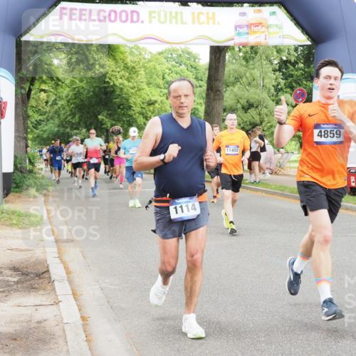 29.06.2025 - hella hamburg halbmarathon MichiJ http://msf.ph/oto/8232006 29.06.2025 10:49:40 Zwischen KM18-KM19 1114, 1940, 4859, 6311, 7869, 9124, 10866, 11402, 12567, 12662, 13551, 13739, 13841, 16371, 16540, 18796 meine-sportfotos.de