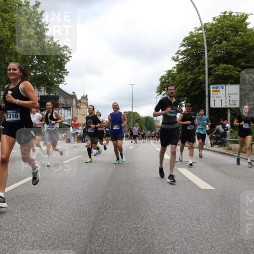 29.06.2025 - hella hamburg halbmarathon Yannick Fuchs http://msf.ph/oto/8232115 29.06.2025 10:46:50 20KM 1098, 1257, 1482, 1657, 1683, 2111, 2208, 2444, 2814, 3258, 3399, 3715, 3952, 3999, 4121, 4419, 4587, 4726, 5169, 5194, 5607, 5907, 6897, 7178, 7232, 7383, 7475, 8316, 8587, 8955, 9065, 9163, 10529, 10811, 11217, 11589, 11604, 11689, 12155, 12482, 12519, 13211, 13301, 14198, 14286, 14805, 15681, 15980, 16320, 16467, 16929, 17130, 17198, 17710, 17773, 18249, 18331, 19208 meine-sportfotos.de