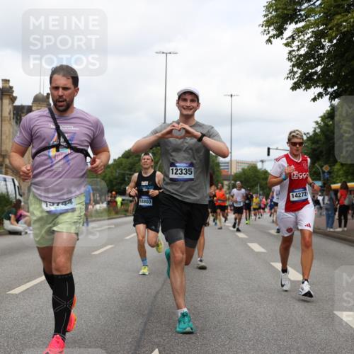 29.06.2025 - hella hamburg halbmarathon Yannick Fuchs http://msf.ph/oto/8232291 29.06.2025 10:34:13 20KM 1343, 1358, 2044, 2525, 2546, 2563, 2972, 3547, 4398, 4565, 4759, 5752, 7981, 8319, 8346, 8925, 9116, 9265, 9540, 11284, 11305, 11714, 11806, 12046, 12091, 12335, 12372, 13190, 13479, 13514, 14204, 14272, 14359, 15094, 15336, 15435, 15744, 17005, 17215, 17360, 17425, 17668, 17792, 17916, 18013, 18154, 18285, 18803 meine-sportfotos.de