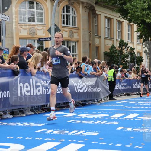 29.06.2025 - hella hamburg halbmarathon Strokosch-Dieckow http://msf.ph/oto/8232308 29.06.2025 10:33:44 Ziel 1396, 1743, 2228, 2243, 2746, 2836, 4246, 5193, 10865, 12595, 13771, 14310, 14466, 14975, 16243, 16755, 17191 meine-sportfotos.de