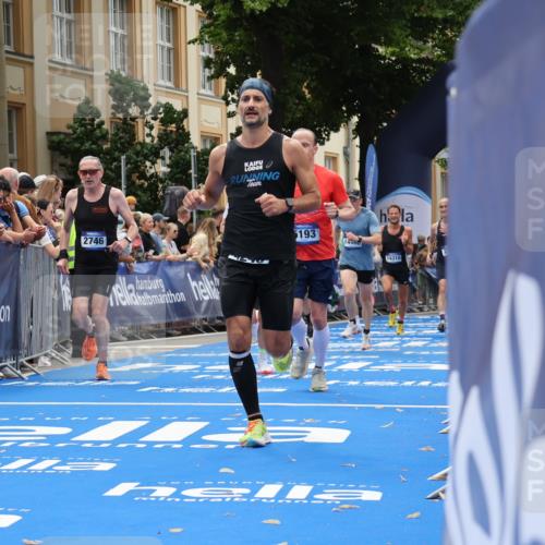 29.06.2025 - hella hamburg halbmarathon Strokosch-Dieckow http://msf.ph/oto/8232351 29.06.2025 10:33:46 Ziel 1743, 2228, 2243, 2746, 4246, 5193, 10865, 13771, 14310, 14466, 16243, 16755 meine-sportfotos.de