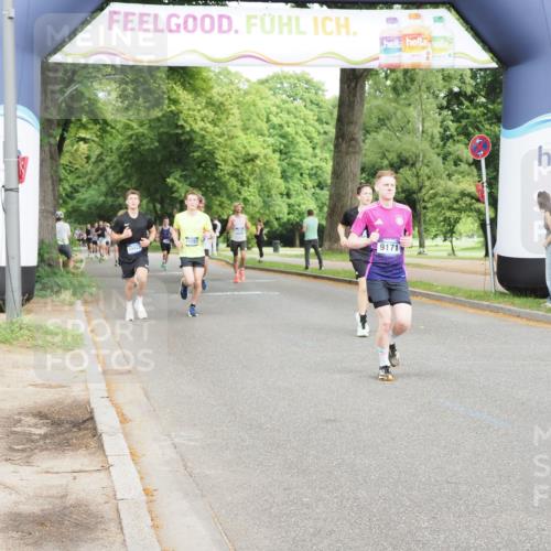 29.06.2025 - hella hamburg halbmarathon MichiJ http://msf.ph/oto/8232390 29.06.2025 10:26:40 Zwischen KM18-KM19 3480, 5791, 6458, 7743, 8571, 9017, 9171, 9643, 10793, 16075, 16992, 18193, 18277 meine-sportfotos.de