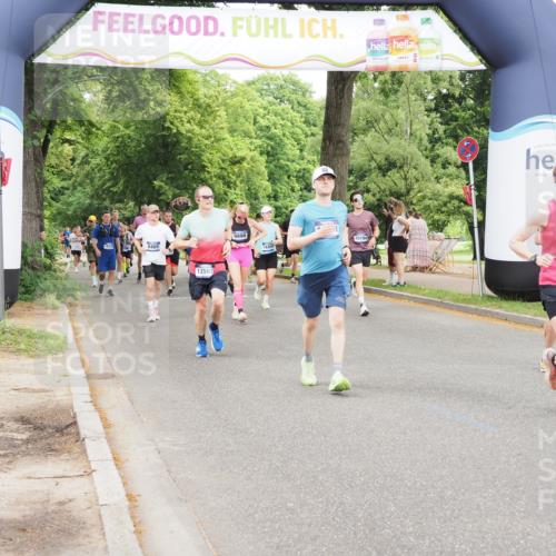 29.06.2025 - hella hamburg halbmarathon MichiJ http://msf.ph/oto/8232641 29.06.2025 10:49:42 Zwischen KM18-KM19 1114, 1940, 4859, 6311, 9124, 9899, 11402, 12567, 13739, 13841, 16540, 18359, 18796 meine-sportfotos.de