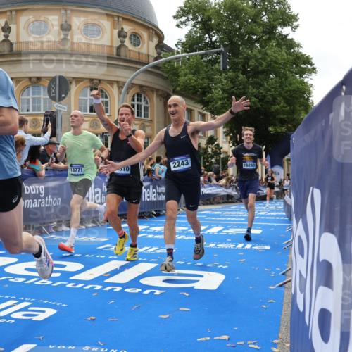 29.06.2025 - hella hamburg halbmarathon Strokosch-Dieckow http://msf.ph/oto/8232652 29.06.2025 10:33:51 Ziel 1743, 2228, 2243, 2746, 4246, 5193, 9519, 10865, 13771, 14310, 14466, 15500, 16243 meine-sportfotos.de