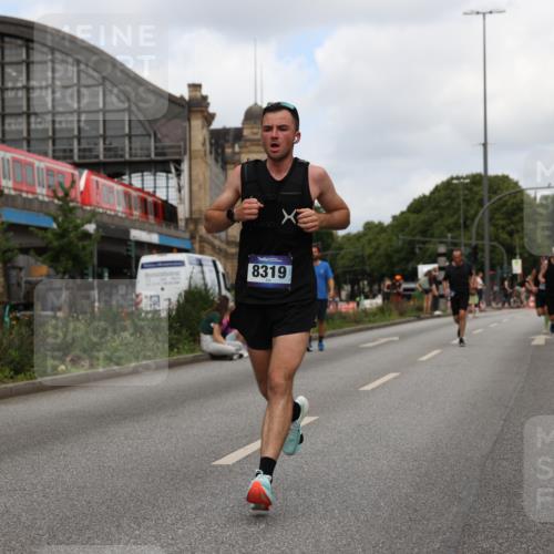 29.06.2025 - hella hamburg halbmarathon Yannick Fuchs http://msf.ph/oto/8232673 29.06.2025 10:34:16 20KM 1358, 2044, 2546, 2563, 2573, 2972, 3547, 3626, 4398, 4565, 5752, 7981, 8319, 8346, 8925, 9116, 9265, 9540, 11284, 11305, 11714, 11806, 12046, 12091, 12335, 12372, 13190, 13479, 13514, 14077, 14204, 14272, 14359, 15094, 15336, 15421, 15435, 15744, 15828, 17005, 17215, 17360, 17425, 17668, 17792, 17916, 18013, 18154, 18285, 18803 meine-sportfotos.de