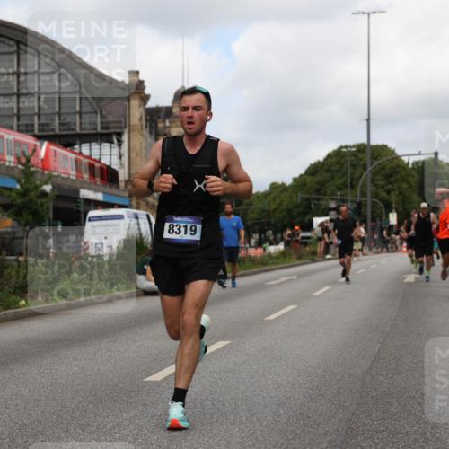 29.06.2025 - hella hamburg halbmarathon Yannick Fuchs http://msf.ph/oto/8232683 29.06.2025 10:34:16 20KM 1358, 2044, 2546, 2563, 2573, 2972, 3547, 3626, 4398, 4565, 5752, 7981, 8319, 8346, 8925, 9116, 9265, 9540, 11284, 11305, 11714, 11806, 12046, 12091, 12335, 12372, 13190, 13479, 13514, 14077, 14204, 14272, 14359, 15094, 15336, 15421, 15435, 15744, 15828, 17005, 17215, 17360, 17425, 17668, 17792, 17916, 18013, 18154, 18285, 18803 meine-sportfotos.de