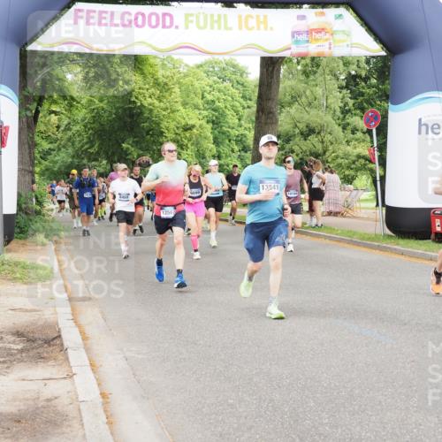 29.06.2025 - hella hamburg halbmarathon MichiJ http://msf.ph/oto/8232700 29.06.2025 10:49:42 Zwischen KM18-KM19 1114, 1940, 4859, 6311, 9124, 9899, 11402, 12567, 13739, 13841, 16540, 18359, 18796 meine-sportfotos.de
