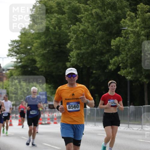 29.06.2025 - hella hamburg halbmarathon Jannik Wohlers http://msf.ph/oto/8232704 29.06.2025 10:28:16 Lombardsbrücke 1518, 1557, 4700, 5249, 5250, 5718, 5903, 5939, 6102, 6418, 7980, 8560, 9642, 9716, 9855, 10068, 10434, 15256, 16125, 16643, 18293 meine-sportfotos.de