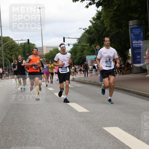 29.06.2025 - hella hamburg halbmarathon Yannick Fuchs http://msf.ph/oto/8232725 29.06.2025 10:34:17 20KM 1358, 2044, 2546, 2563, 2573, 2972, 3547, 3626, 4398, 4565, 5752, 7981, 8319, 8346, 8925, 9116, 9540, 11284, 11305, 11714, 11806, 12046, 12091, 12335, 12372, 13190, 13479, 13514, 14077, 14204, 14272, 15094, 15336, 15421, 15435, 15744, 15828, 17005, 17425, 17668, 17792, 17916, 18013, 18154, 18285, 18803 meine-sportfotos.de