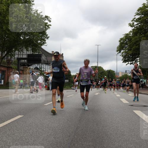 29.06.2025 - hella hamburg halbmarathon Yannick Fuchs http://msf.ph/oto/8232835 29.06.2025 10:46:54 20KM 1098, 1257, 1258, 1482, 1657, 1683, 2111, 2208, 2444, 2814, 2910, 3258, 3399, 3952, 3999, 4121, 4419, 4587, 4726, 5169, 5194, 5607, 5907, 6897, 7178, 7232, 7383, 8273, 8361, 8587, 8651, 8955, 9065, 9163, 10529, 10724, 10811, 11217, 11588, 11589, 11604, 11689, 12155, 12482, 12519, 12910, 13211, 14198, 14286, 14805, 15430, 15681, 15980, 16467, 16929, 17130, 17198, 17710, 18249, 18331, 18901, 19208, 19244 meine-sportfotos.de