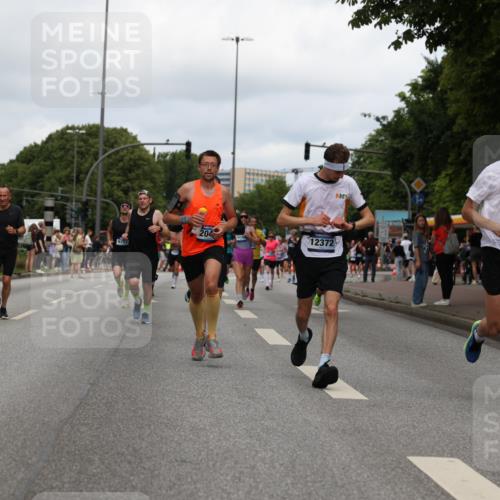 29.06.2025 - hella hamburg halbmarathon Yannick Fuchs http://msf.ph/oto/8232847 29.06.2025 10:34:17 20KM 1358, 2044, 2546, 2563, 2573, 2972, 3547, 3626, 4398, 4565, 5752, 7981, 8319, 8346, 8925, 9116, 9540, 11284, 11305, 11714, 11806, 12046, 12091, 12335, 12372, 13190, 13479, 13514, 14077, 14204, 14272, 15094, 15336, 15421, 15435, 15744, 15828, 17005, 17425, 17668, 17792, 17916, 18013, 18154, 18285, 18803 meine-sportfotos.de