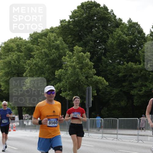 29.06.2025 - hella hamburg halbmarathon Jannik Wohlers http://msf.ph/oto/8232922 29.06.2025 10:28:17 Lombardsbrücke 1518, 1557, 4700, 4834, 5249, 5250, 5718, 5903, 5939, 6102, 6418, 7980, 8560, 9642, 9716, 9855, 10068, 10434, 15256, 16125, 16643, 18293 meine-sportfotos.de