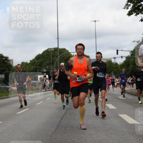 29.06.2025 - hella hamburg halbmarathon Yannick Fuchs http://msf.ph/oto/8232964 29.06.2025 10:34:18 20KM 1358, 1975, 2044, 2546, 2563, 2573, 2972, 3547, 3626, 4398, 4565, 5752, 7981, 8319, 8346, 8925, 9116, 9540, 11284, 11714, 11806, 12046, 12091, 12335, 12372, 13190, 13479, 13514, 14077, 14204, 14272, 14699, 15094, 15336, 15421, 15435, 15744, 15828, 17425, 17668, 17792, 17916, 17973, 18013, 18154, 18803 meine-sportfotos.de
