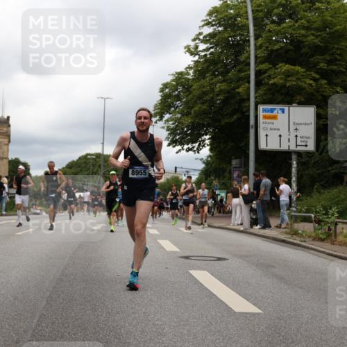 29.06.2025 - hella hamburg halbmarathon Yannick Fuchs http://msf.ph/oto/8233031 29.06.2025 10:46:56 20KM 1098, 1257, 1258, 1482, 1657, 1683, 2111, 2208, 2910, 3258, 3334, 3399, 3952, 3999, 4419, 4587, 4726, 5169, 5194, 5607, 5907, 6198, 6897, 7178, 7232, 7383, 8273, 8361, 8587, 8651, 8955, 9065, 9163, 10529, 10724, 10811, 11217, 11588, 11589, 11604, 11689, 12155, 12482, 12910, 13211, 14198, 14286, 14805, 15430, 15681, 15980, 16467, 16929, 17130, 17198, 17710, 18249, 18331, 18901, 19208, 19244 meine-sportfotos.de