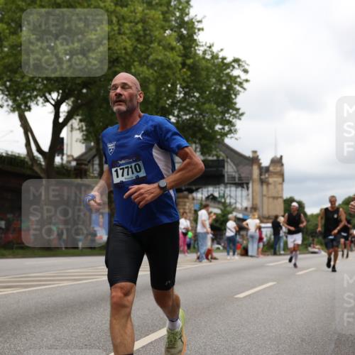 29.06.2025 - hella hamburg halbmarathon Yannick Fuchs http://msf.ph/oto/8233075 29.06.2025 10:46:57 20KM 1098, 1257, 1258, 1482, 1657, 1683, 2111, 2208, 2910, 3334, 3399, 3952, 3999, 4419, 4587, 4726, 5169, 5194, 5607, 5907, 6198, 6897, 7232, 7383, 8273, 8361, 8587, 8651, 8955, 9065, 9163, 10529, 10724, 10811, 11217, 11588, 11589, 11604, 11689, 12155, 12482, 12910, 13211, 14198, 14286, 14805, 15430, 15681, 15980, 16467, 16929, 17130, 17198, 17710, 18249, 18331, 18901, 19208, 19244 meine-sportfotos.de