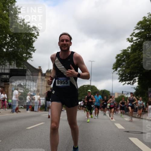 29.06.2025 - hella hamburg halbmarathon Yannick Fuchs http://msf.ph/oto/8233127 29.06.2025 10:46:57 20KM 1098, 1257, 1258, 1482, 1657, 1683, 2111, 2208, 2910, 3334, 3399, 3952, 3999, 4419, 4587, 4726, 5169, 5194, 5607, 5907, 6198, 6897, 7232, 7383, 8273, 8361, 8587, 8651, 8955, 9065, 9163, 10529, 10724, 10811, 11217, 11588, 11589, 11604, 11689, 12155, 12482, 12910, 13211, 14198, 14286, 14805, 15430, 15681, 15980, 16467, 16929, 17130, 17198, 17710, 18249, 18331, 18901, 19208, 19244 meine-sportfotos.de