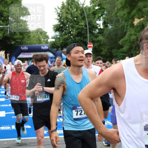 29.06.2025 - hella hamburg halbmarathon Zöllner http://msf.ph/oto/8233297 29.06.2025 10:54:25 Ziel 1267, 1442, 3426, 4635, 6511, 6512, 8223, 8772, 11009, 11430, 12321, 12362, 13289, 13803, 15946, 16327, 16574, 16750, 16879, 17087, 17698, 18268, 19067 meine-sportfotos.de