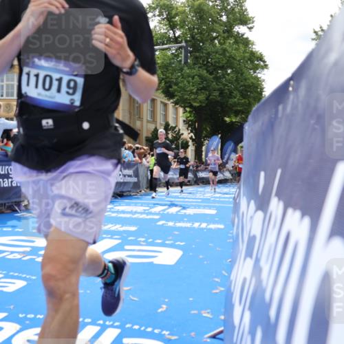 29.06.2025 - hella hamburg halbmarathon Strokosch-Dieckow http://msf.ph/oto/8233331 29.06.2025 10:34:07 Ziel 7884, 7901, 9345, 9376, 11019, 11202, 11227, 13066, 13494, 14448, 16724, 17751, 17877, 18906 meine-sportfotos.de
