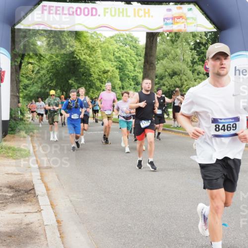 29.06.2025 - hella hamburg halbmarathon MichiJ http://msf.ph/oto/8233340 29.06.2025 10:49:46 Zwischen KM18-KM19 1126, 1722, 1724, 4370, 6311, 8469, 9899, 10194, 11402, 12567, 13528, 13739, 13841, 15093, 18028, 18359, 18739, 18796 meine-sportfotos.de