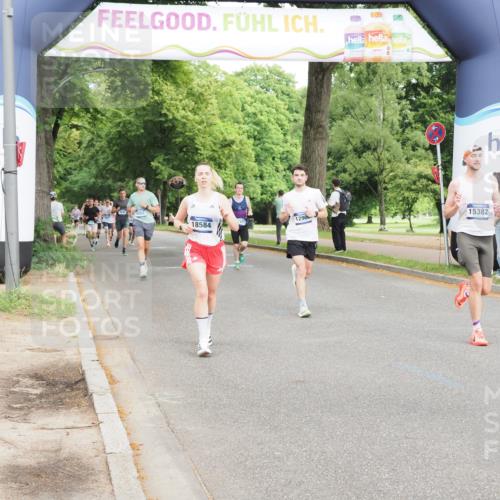 29.06.2025 - hella hamburg halbmarathon MichiJ http://msf.ph/oto/8233389 29.06.2025 10:26:44 Zwischen KM18-KM19 5091, 5791, 7743, 9017, 9171, 9643, 10922, 11282, 12900, 15382, 16075, 18193, 18277, 18584 meine-sportfotos.de