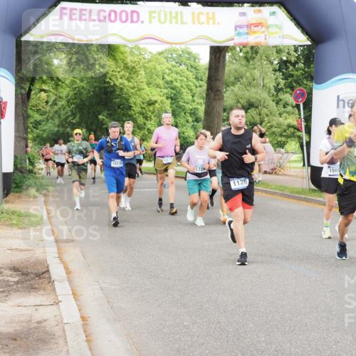29.06.2025 - hella hamburg halbmarathon MichiJ http://msf.ph/oto/8233434 29.06.2025 10:49:47 Zwischen KM18-KM19 1126, 1722, 1724, 4370, 5734, 6311, 8469, 8822, 9899, 10194, 10214, 12567, 13528, 13739, 13841, 15093, 18028, 18359, 18739, 18796 meine-sportfotos.de
