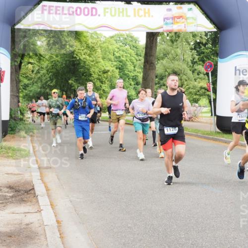 29.06.2025 - hella hamburg halbmarathon MichiJ http://msf.ph/oto/8233459 29.06.2025 10:49:47 Zwischen KM18-KM19 1126, 1722, 1724, 4370, 5734, 6311, 8469, 8822, 9899, 10194, 10214, 12567, 13528, 13739, 13841, 15093, 18028, 18359, 18739, 18796 meine-sportfotos.de