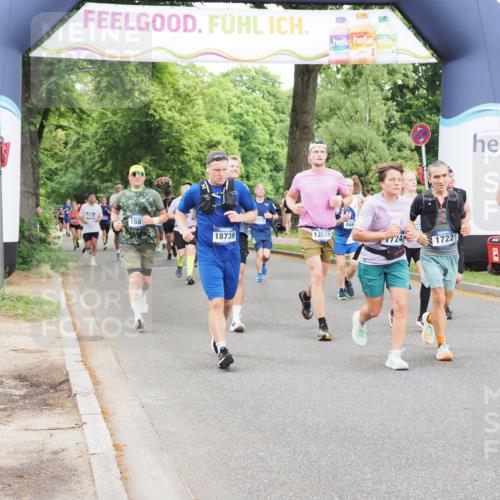29.06.2025 - hella hamburg halbmarathon MichiJ http://msf.ph/oto/8233514 29.06.2025 10:49:48 Zwischen KM18-KM19 1126, 1722, 1724, 4370, 4665, 5734, 6311, 8469, 8822, 9899, 10194, 10214, 12567, 13528, 15093, 18028, 18359, 18717, 18739, 18796 meine-sportfotos.de