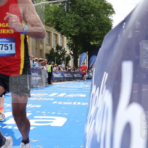 29.06.2025 - hella hamburg halbmarathon Strokosch-Dieckow http://msf.ph/oto/8233534 29.06.2025 10:34:11 Ziel 1080, 3005, 7884, 7901, 9376, 11202, 13066, 14784, 16724, 17751, 18906 meine-sportfotos.de