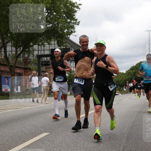 29.06.2025 - hella hamburg halbmarathon Yannick Fuchs http://msf.ph/oto/8233594 29.06.2025 10:47:00 20KM 1257, 1258, 1482, 1683, 2111, 2208, 2346, 2910, 3334, 3399, 3999, 4065, 4419, 4587, 4726, 5077, 5169, 5194, 5607, 5907, 6198, 6897, 7232, 7383, 7509, 8273, 8361, 8587, 8651, 8955, 9065, 9163, 10529, 10724, 11217, 11588, 11589, 11604, 11689, 12155, 12482, 12910, 14805, 15430, 15681, 15980, 16467, 16929, 17710, 18249, 18331, 18720, 18901, 19208, 19244 meine-sportfotos.de
