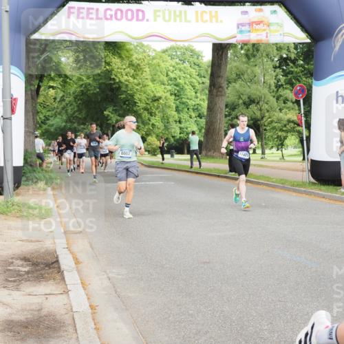 29.06.2025 - hella hamburg halbmarathon MichiJ http://msf.ph/oto/8233610 29.06.2025 10:26:46 Zwischen KM18-KM19 5091, 5791, 9171, 9643, 10922, 11282, 11423, 12900, 15382, 18584 meine-sportfotos.de