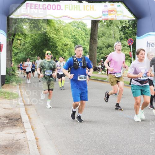 29.06.2025 - hella hamburg halbmarathon MichiJ http://msf.ph/oto/8233651 29.06.2025 10:49:49 Zwischen KM18-KM19 1126, 1722, 1724, 1881, 4370, 4665, 5734, 8469, 8822, 9899, 10194, 10214, 13528, 15093, 18028, 18359, 18717, 18739 meine-sportfotos.de